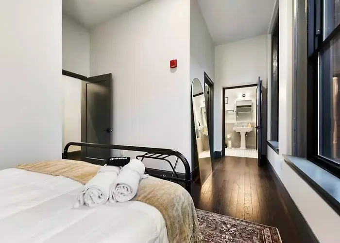 Comfortable 2br — Conveni Pittsburgh