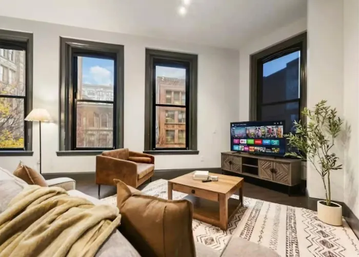Comfortable 2br — Conveni Apartment *